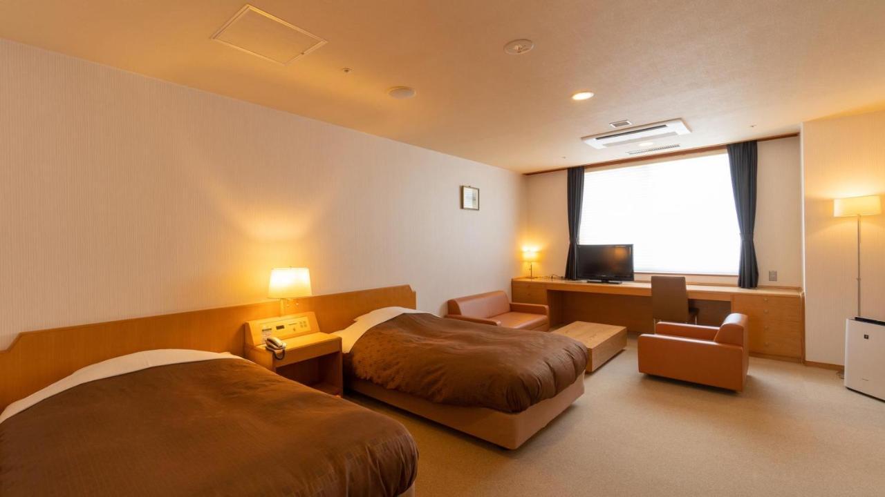 Отель Ooedo Onsen Monogatari Aizu Экстерьер фото