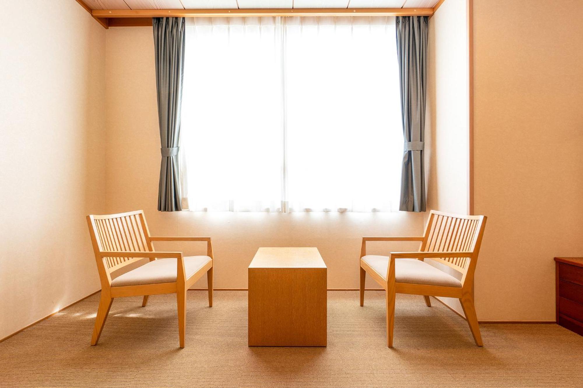 Отель Ooedo Onsen Monogatari Aizu Экстерьер фото