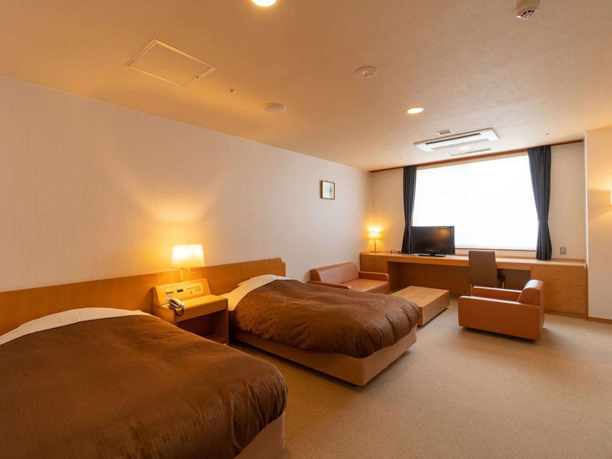 Отель Ooedo Onsen Monogatari Aizu Экстерьер фото